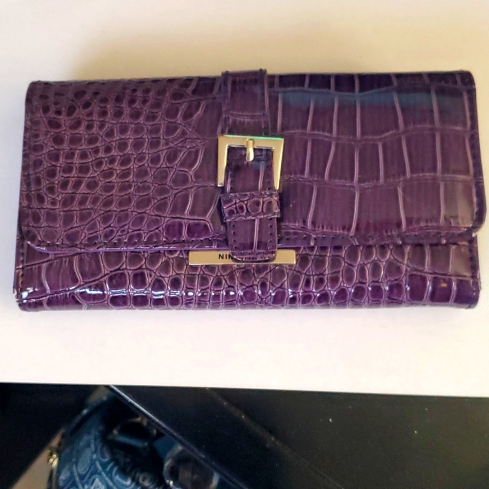Nine West purple wallet